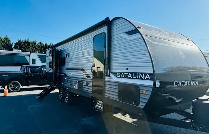2025 Coachmen Catalina Legacy 263BHSCK exterior